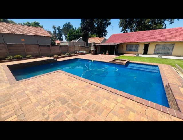 4 BEDROOM HOUSE FOR SALE IN BRACKENDOWNS